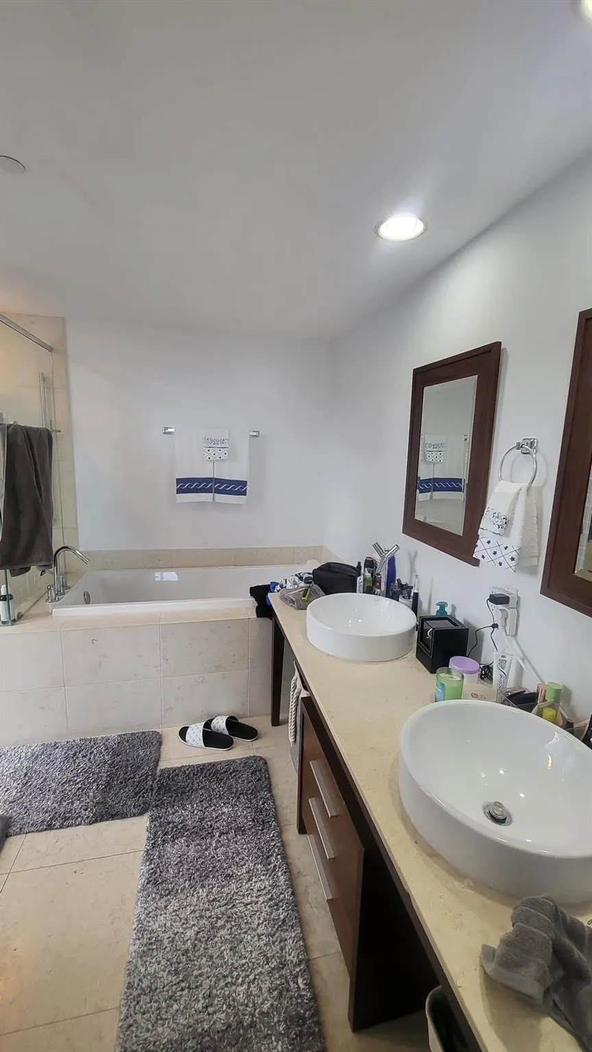 475 Brickell ave, #4913