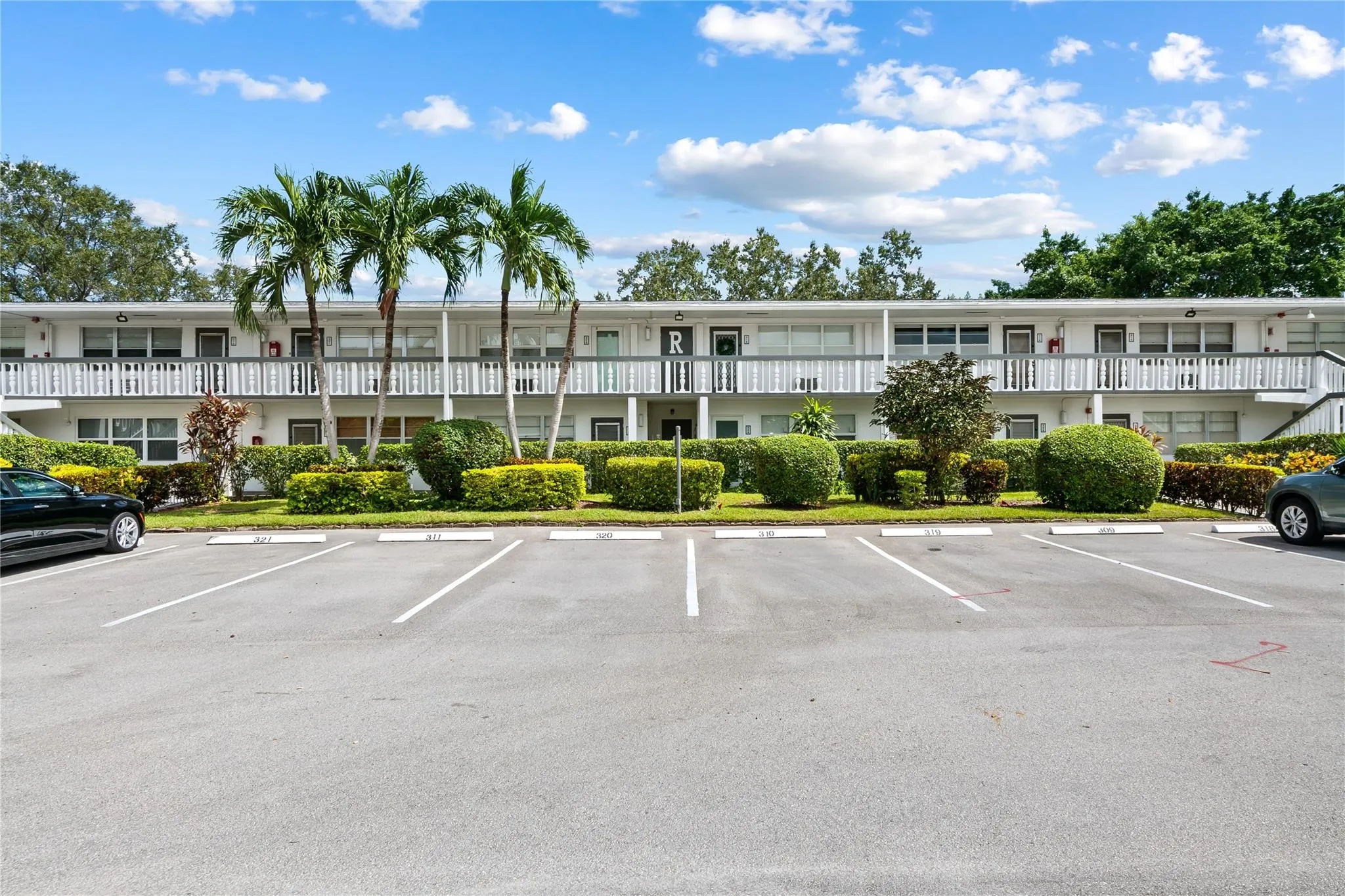 318 Oakridge R, #318