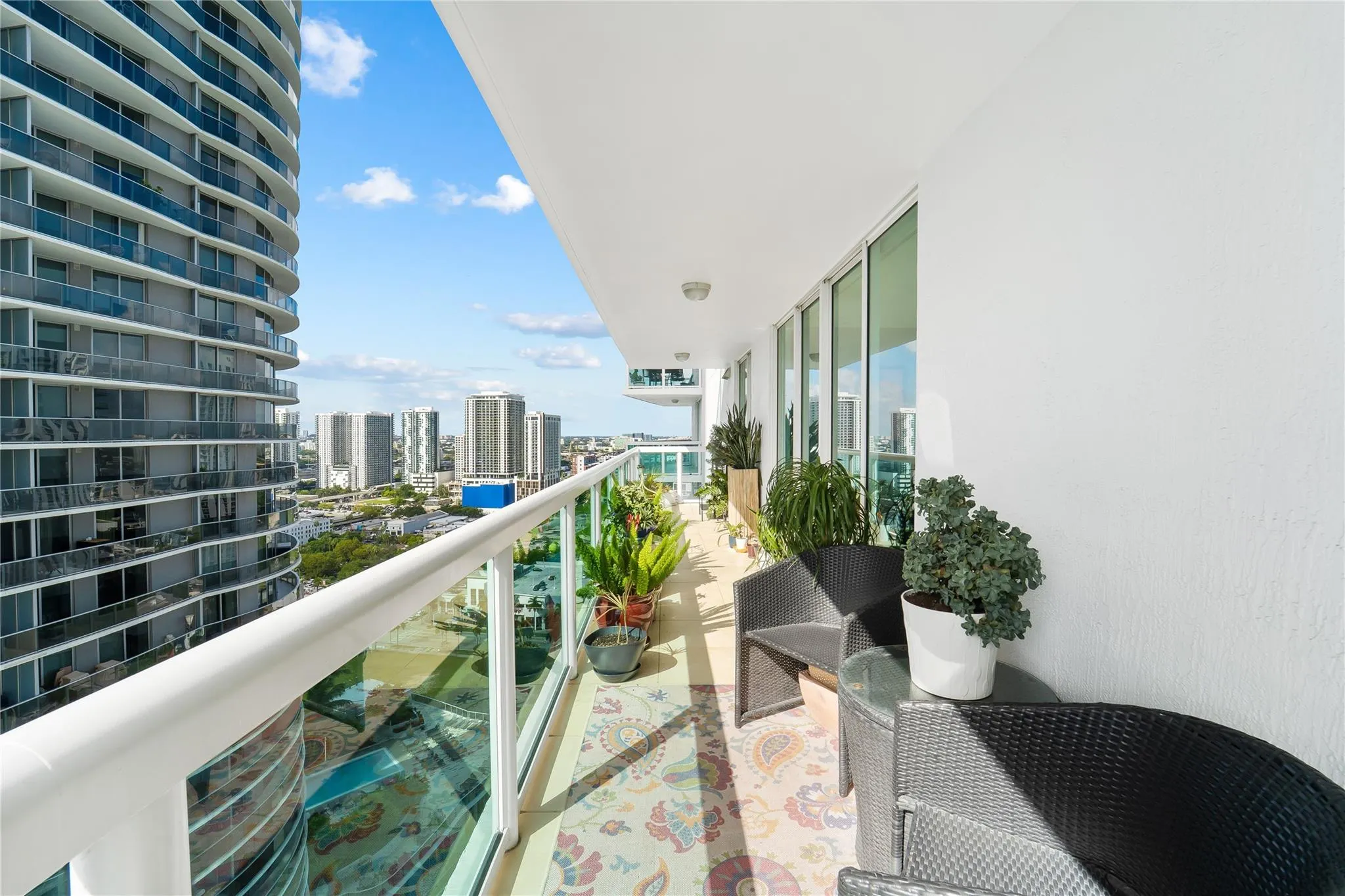 1800 N Bayshore Dr, #2914