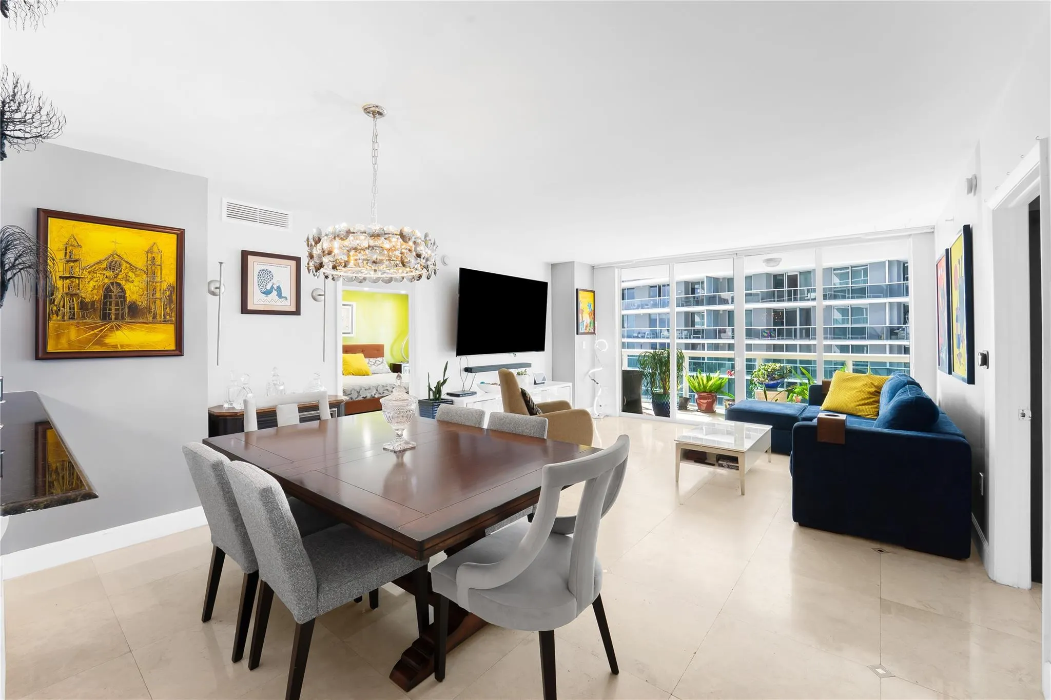 1800 N Bayshore Dr, #2914