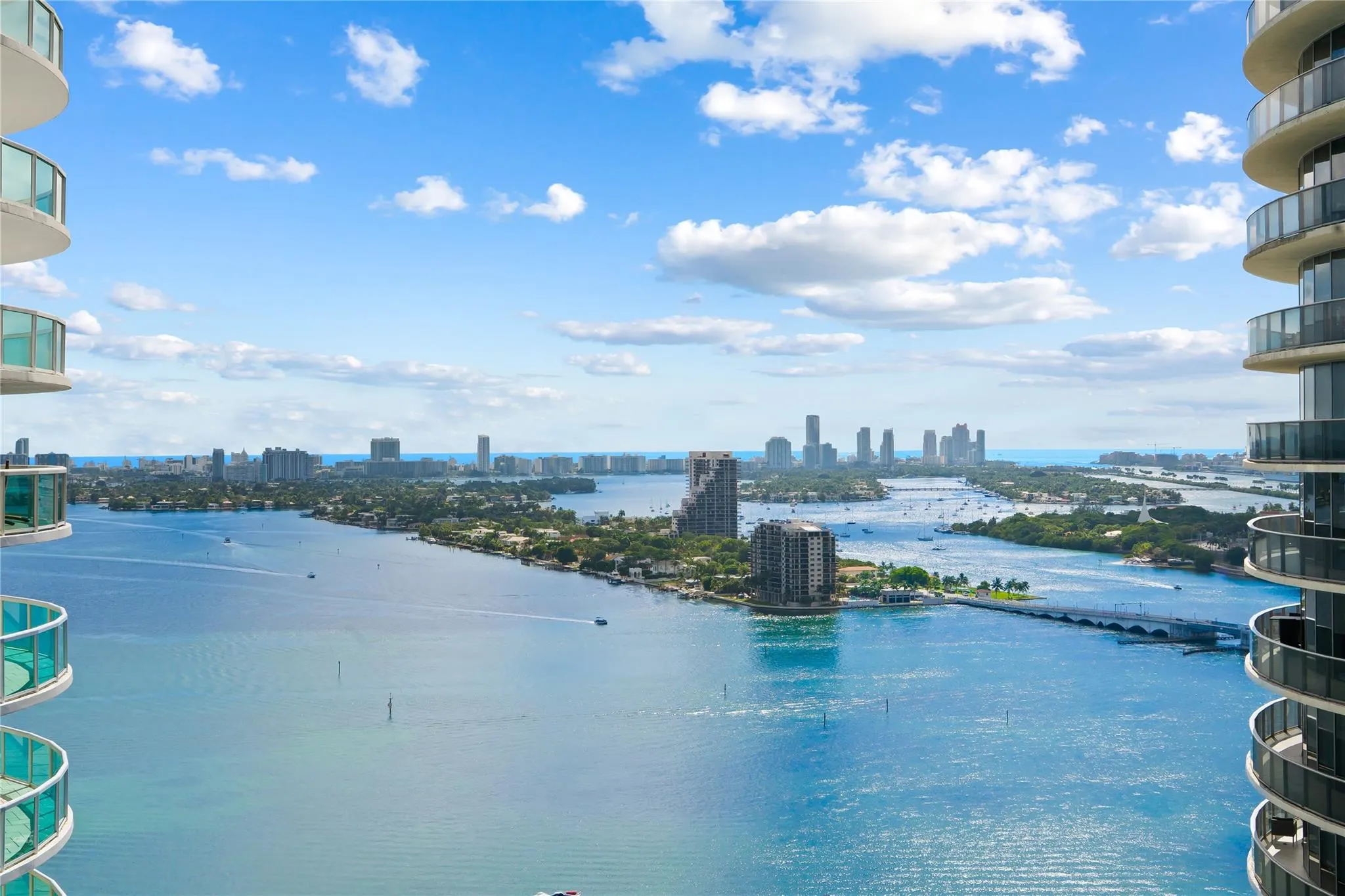 1800 N Bayshore Dr, #2914