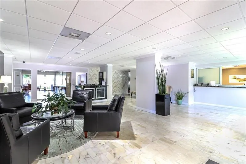 3233 NE 34th St, #508