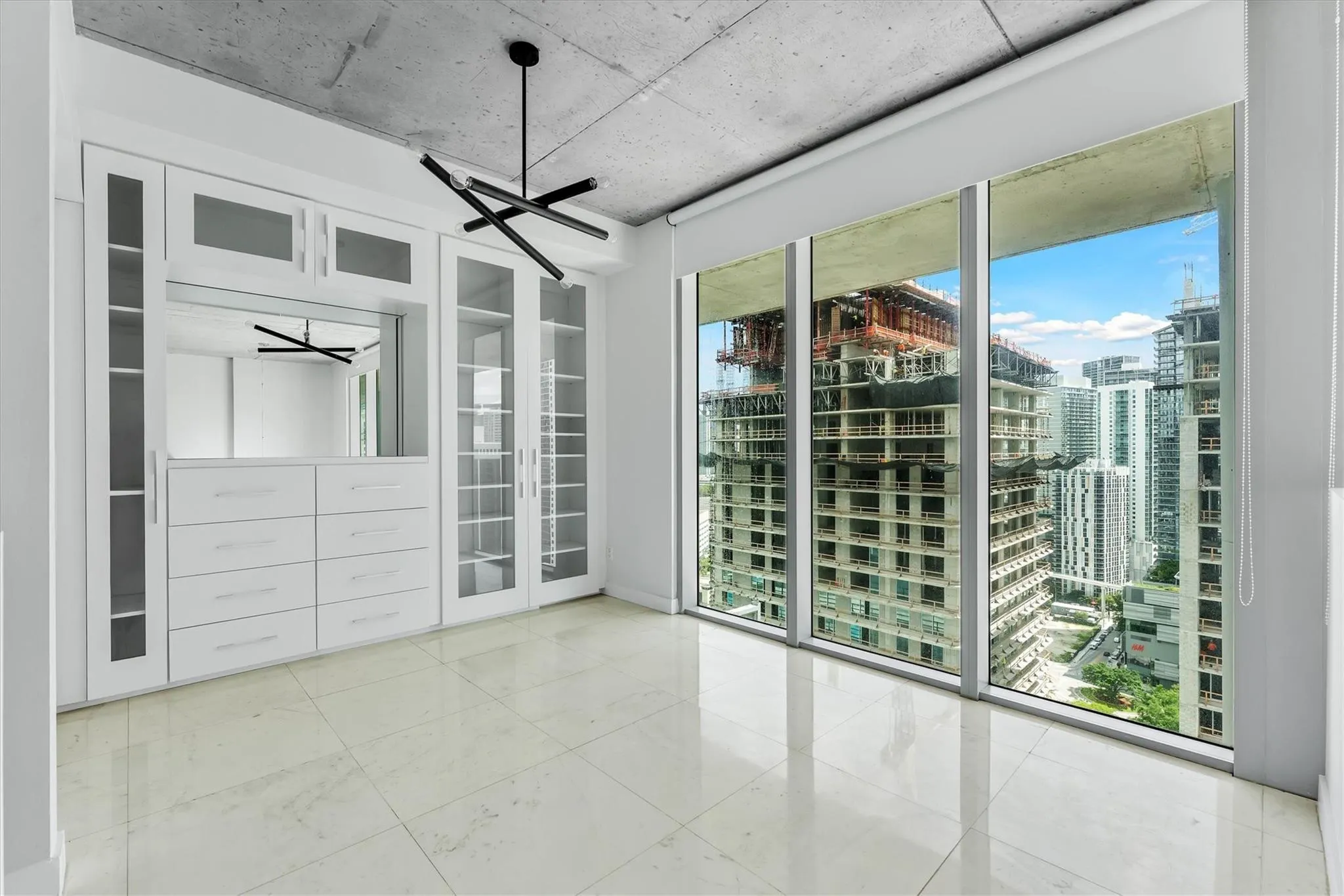 690 SW 1st Ct, #3114