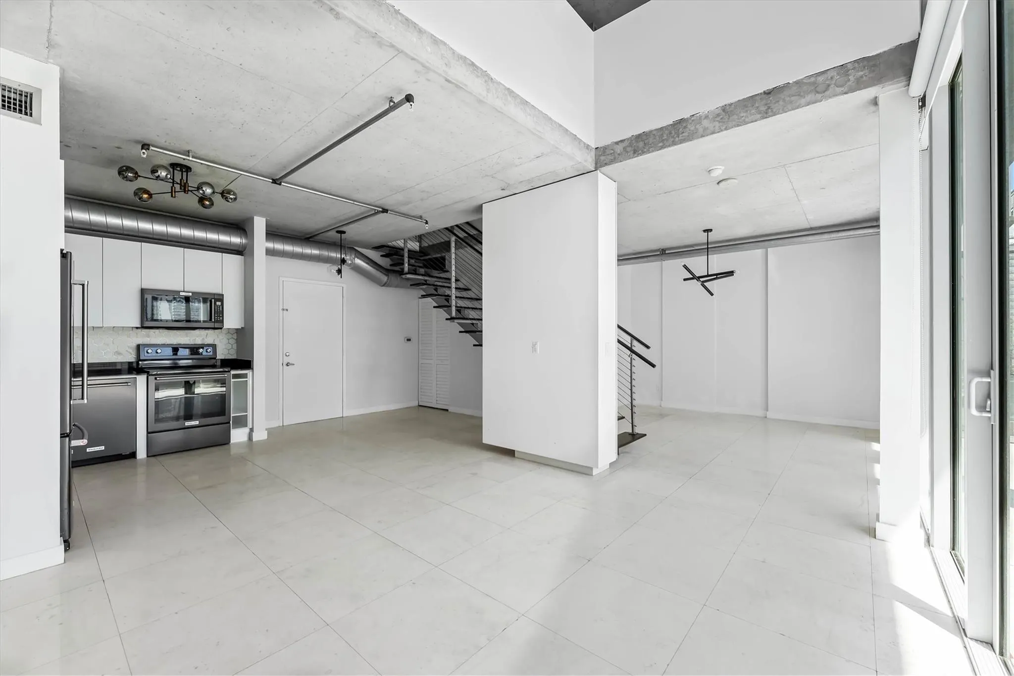 690 SW 1st Ct, #3114