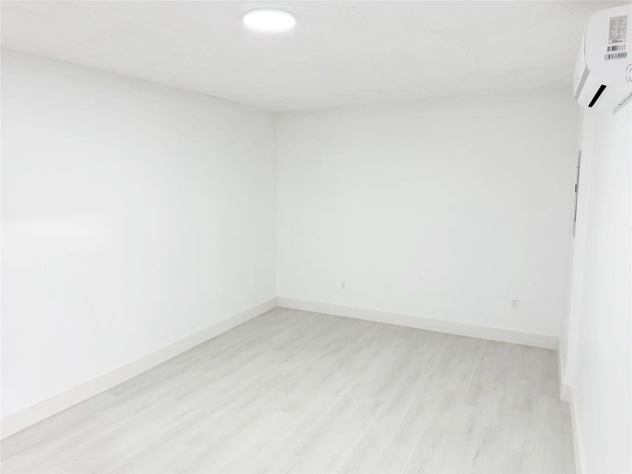 1136 NW 5th Ct, #1