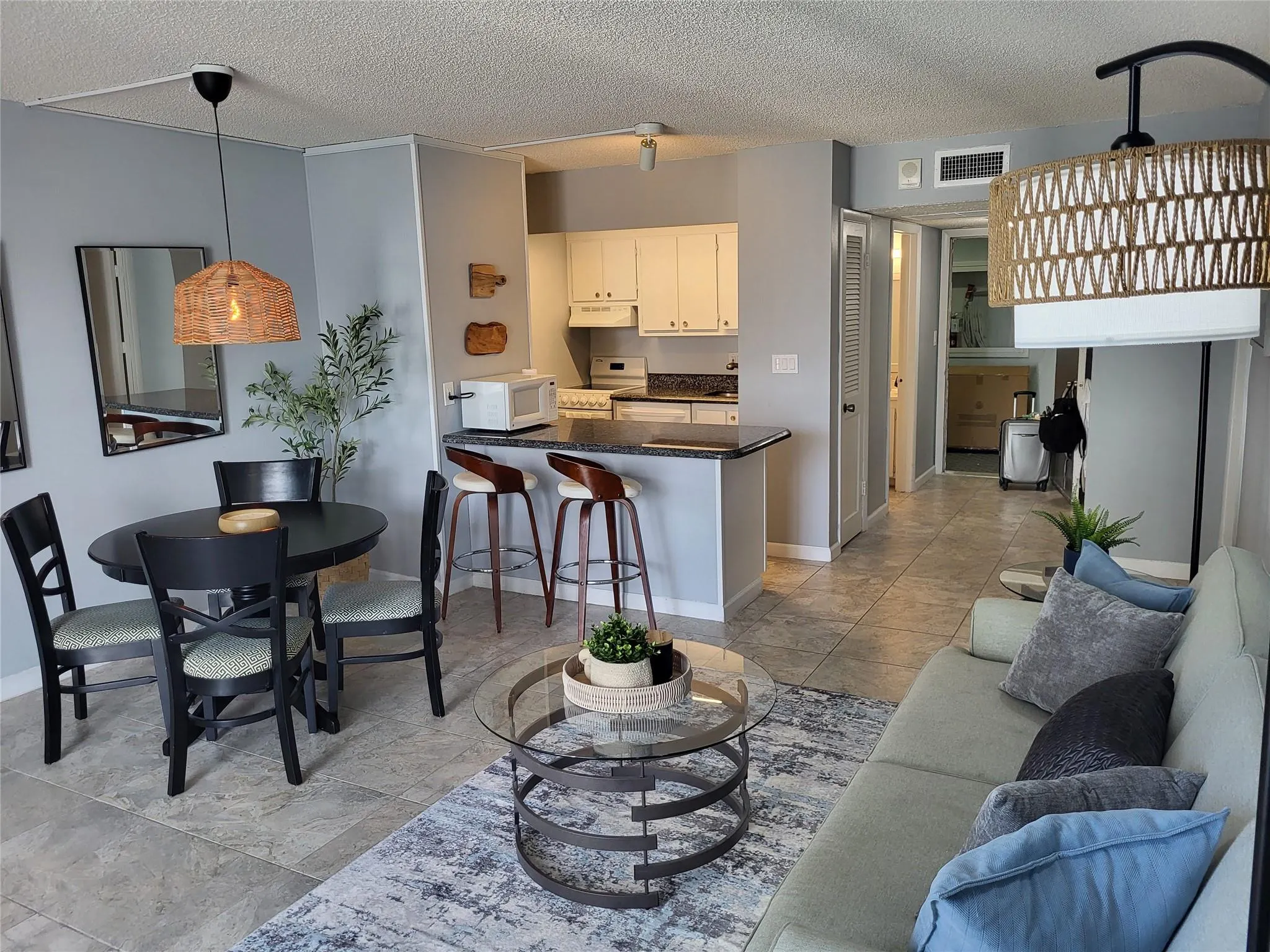 209 N Fort Lauderdale Beach Blvd, #8D