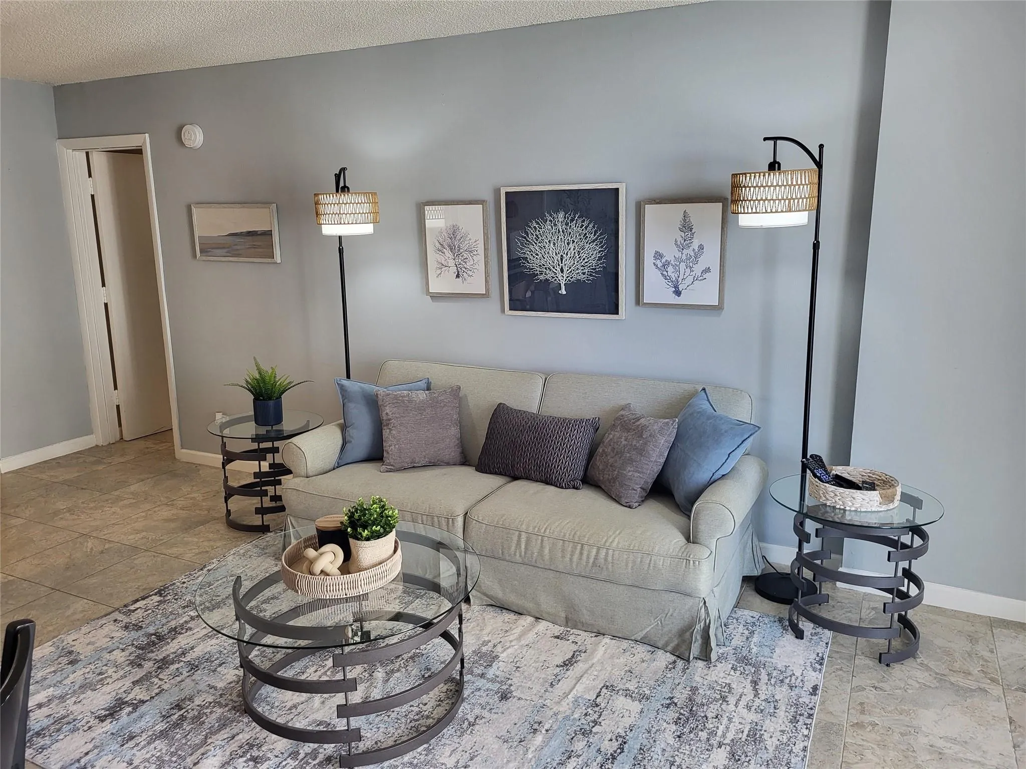 209 N Fort Lauderdale Beach Blvd, #8D