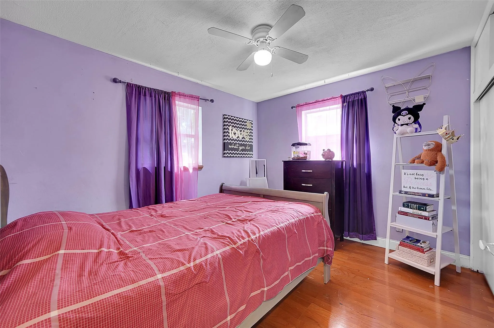 2201 N 56th Ter
