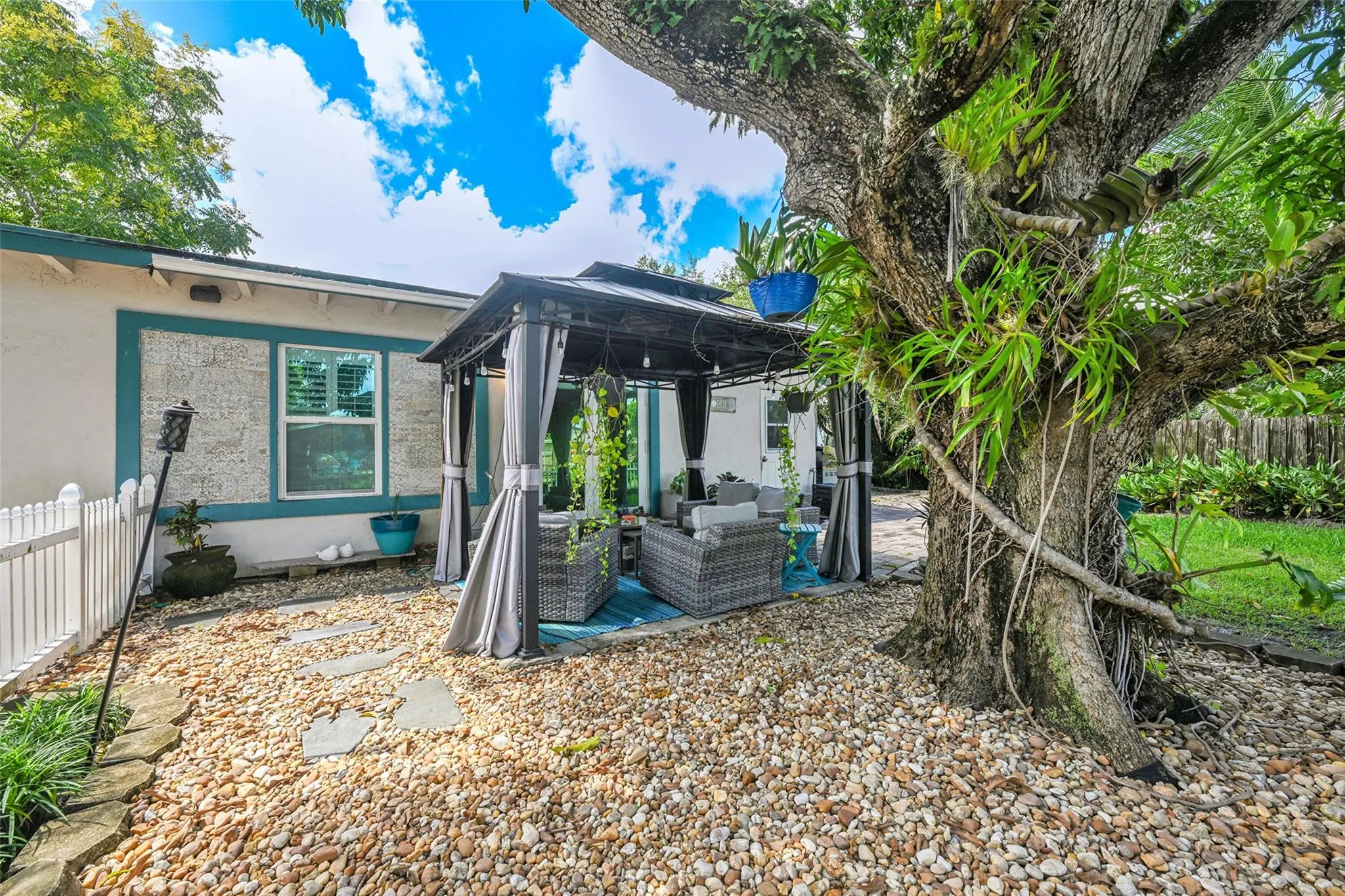 1980 SW 28th Terrace