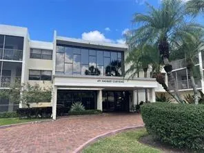 491 Racquet Club Rd, #106