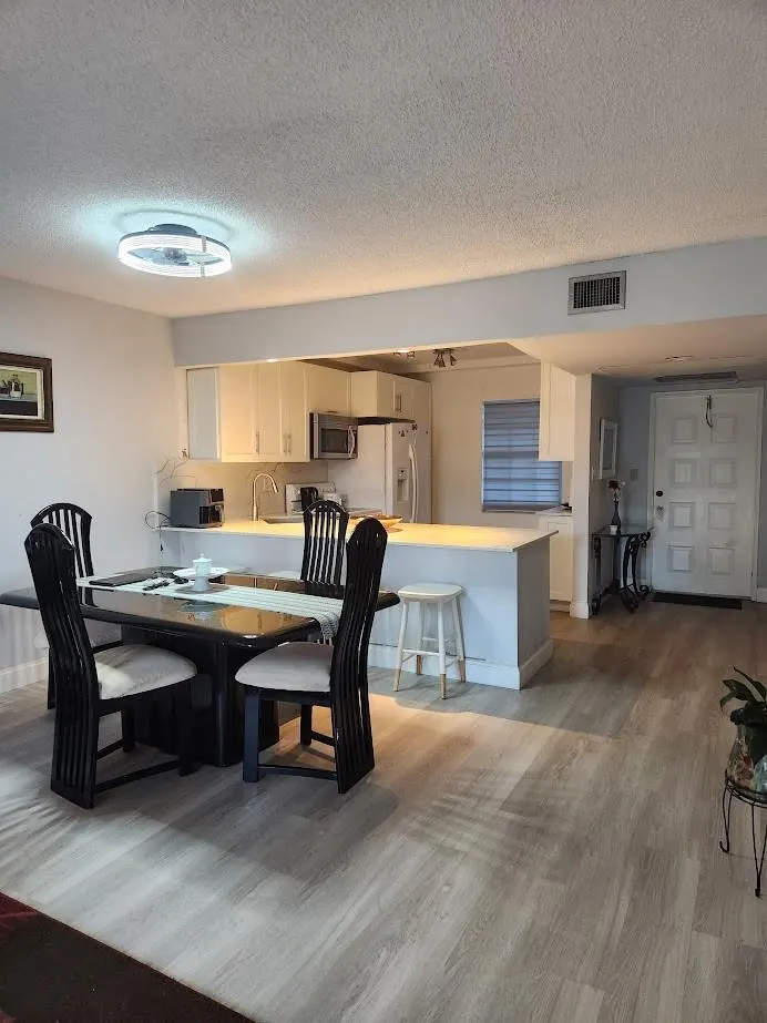 4020 W Palm Aire Dr, #205