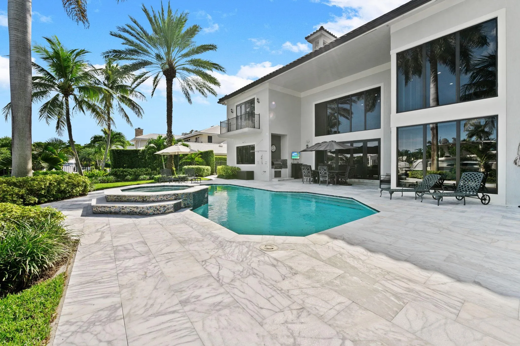 70 N Compass Dr