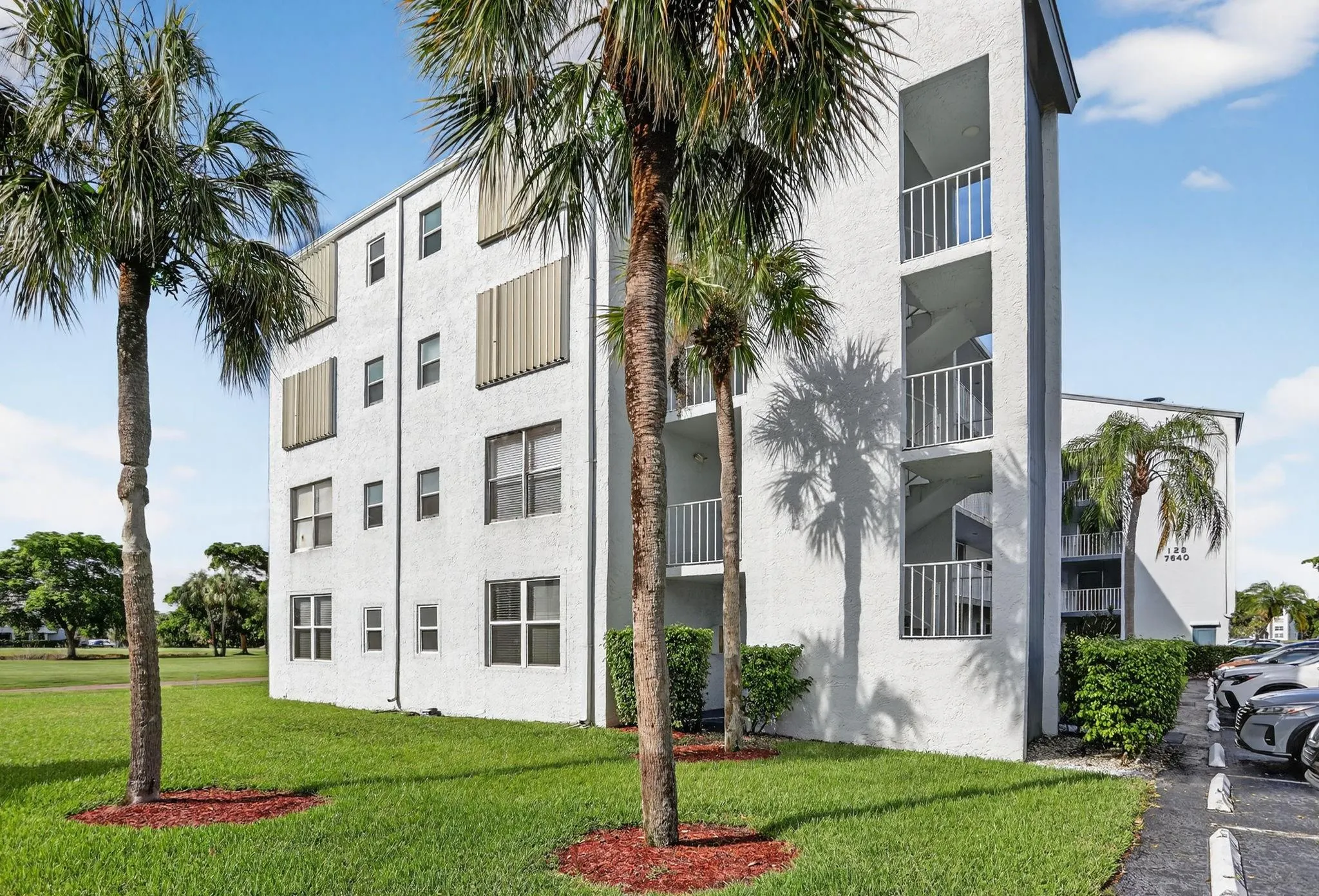 7640 NW 18th St, #101
