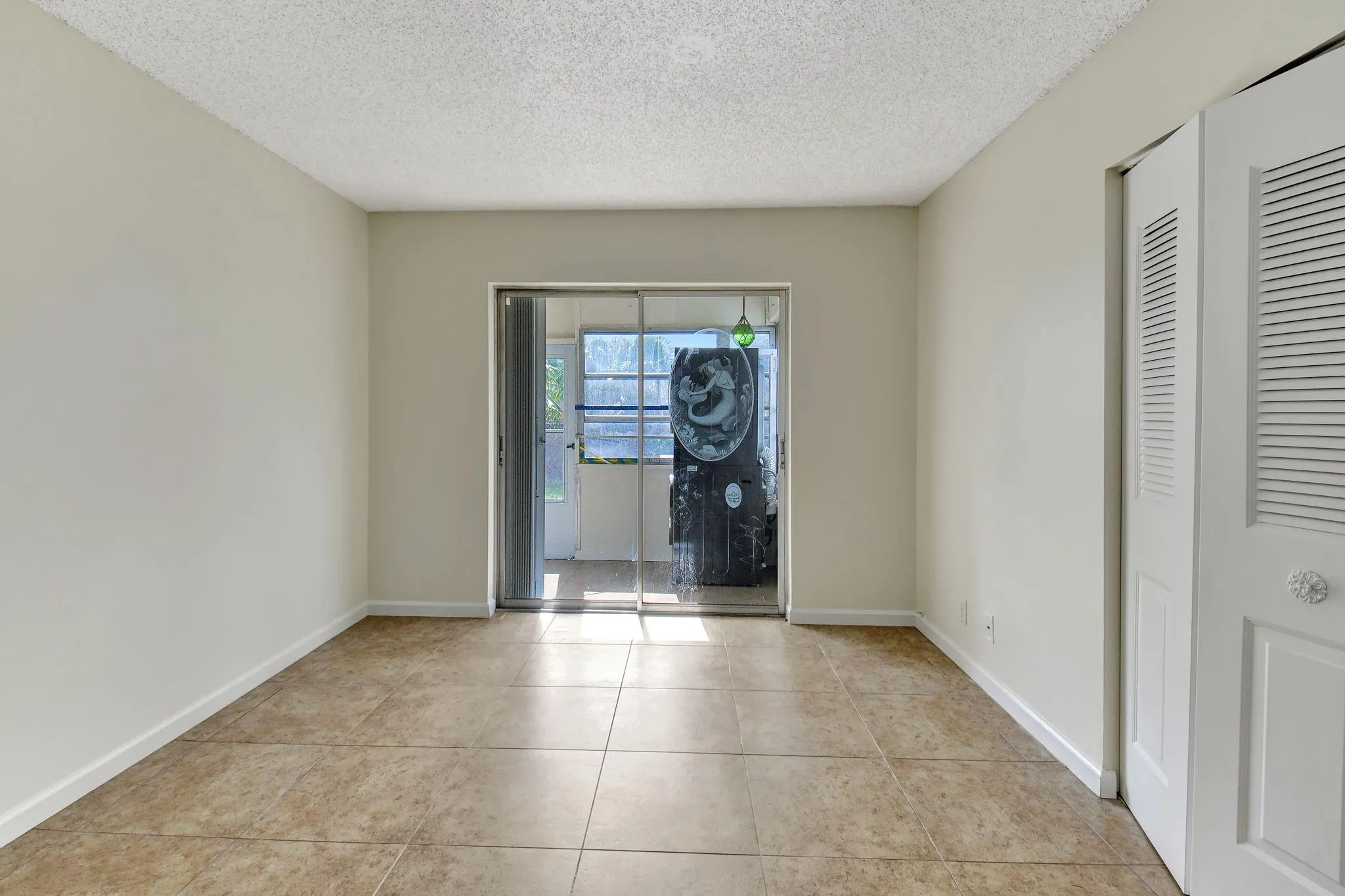 640 NE 6th Ct, #G