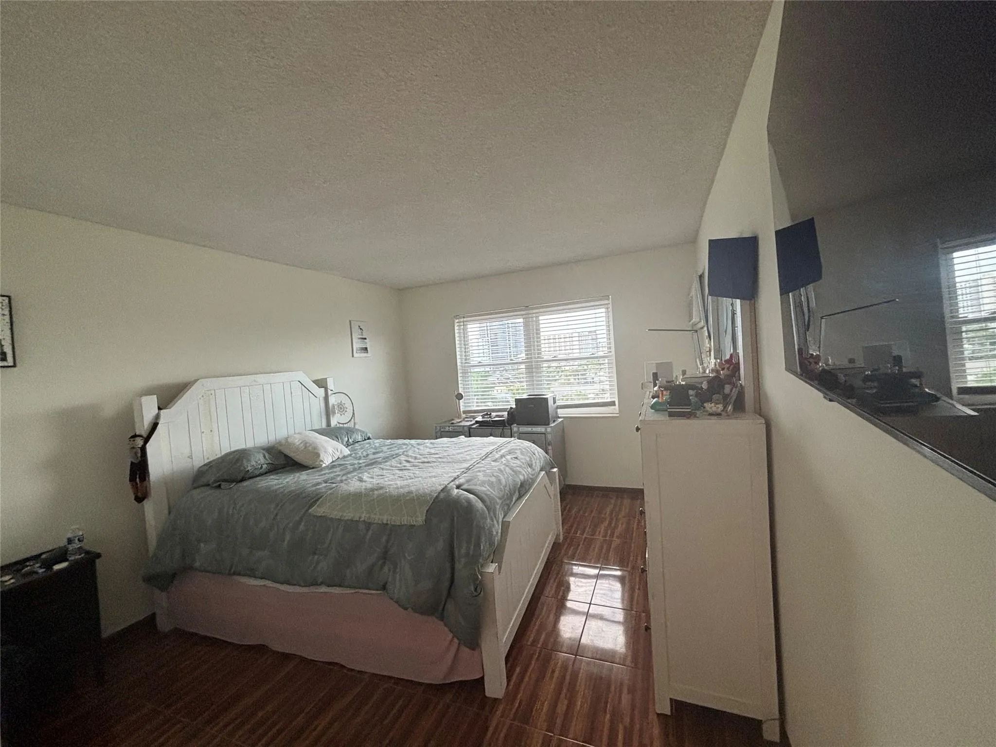 3201 NE 14th St Cswy, #803