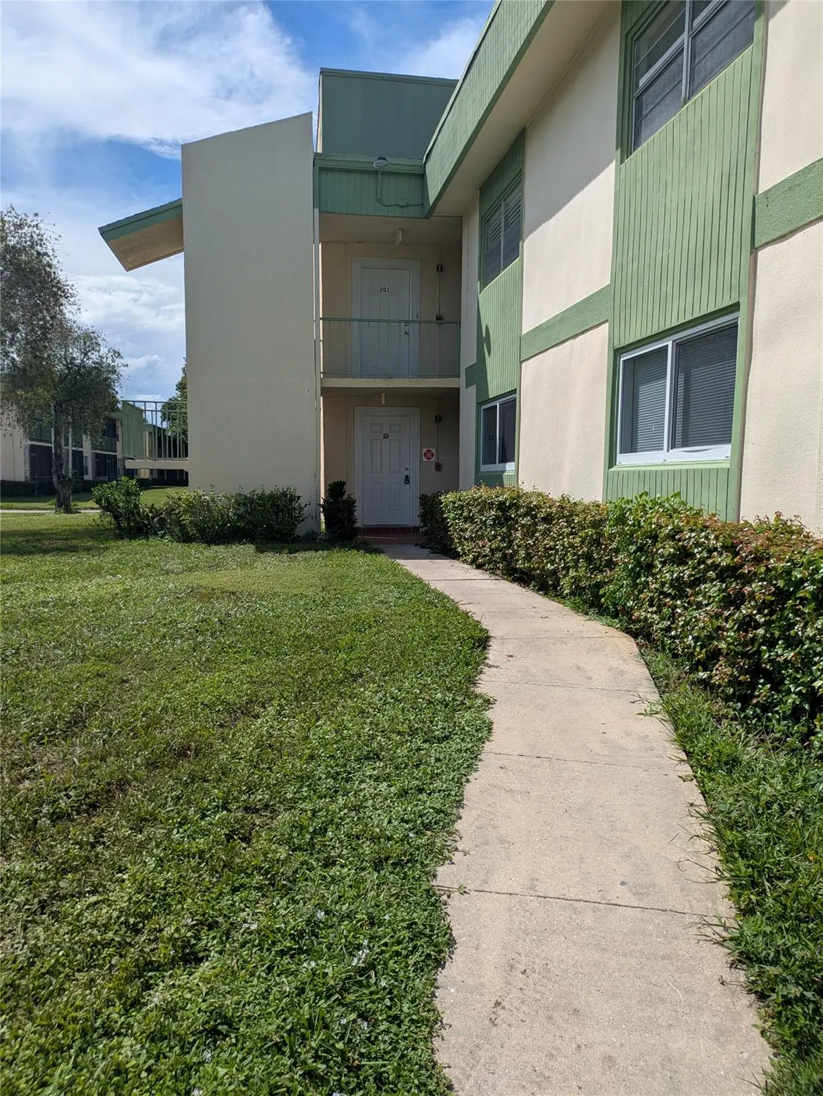 4133 NW 88th Ave, #101