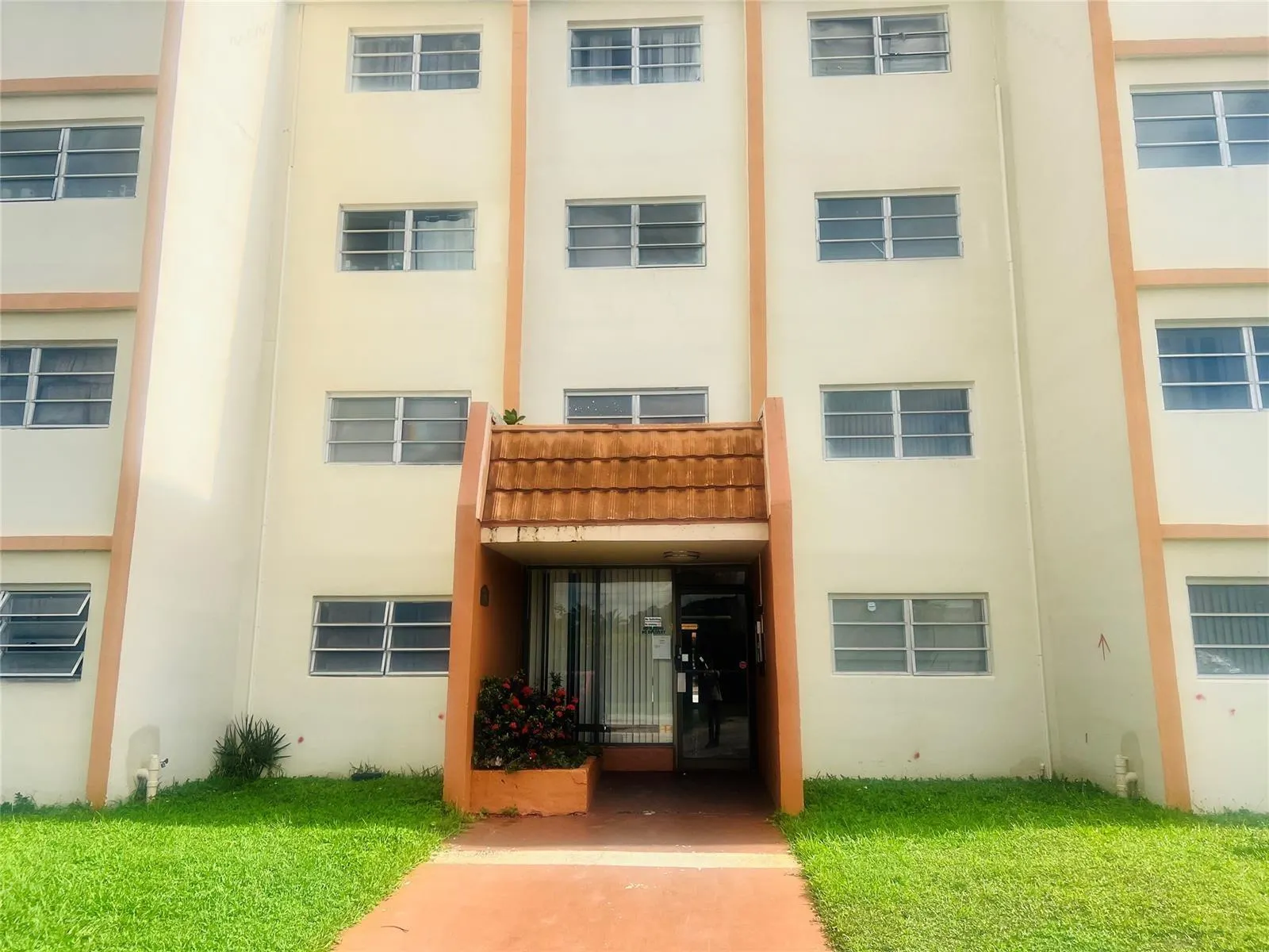 2201 NW 41st Ave, #203