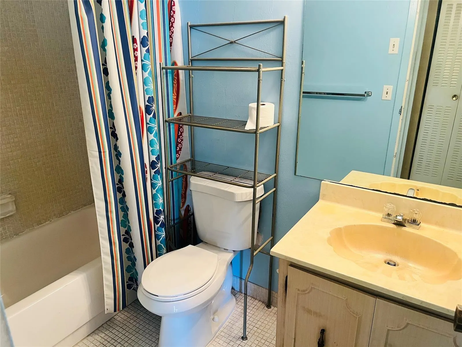 2201 NW 41st Ave, #203