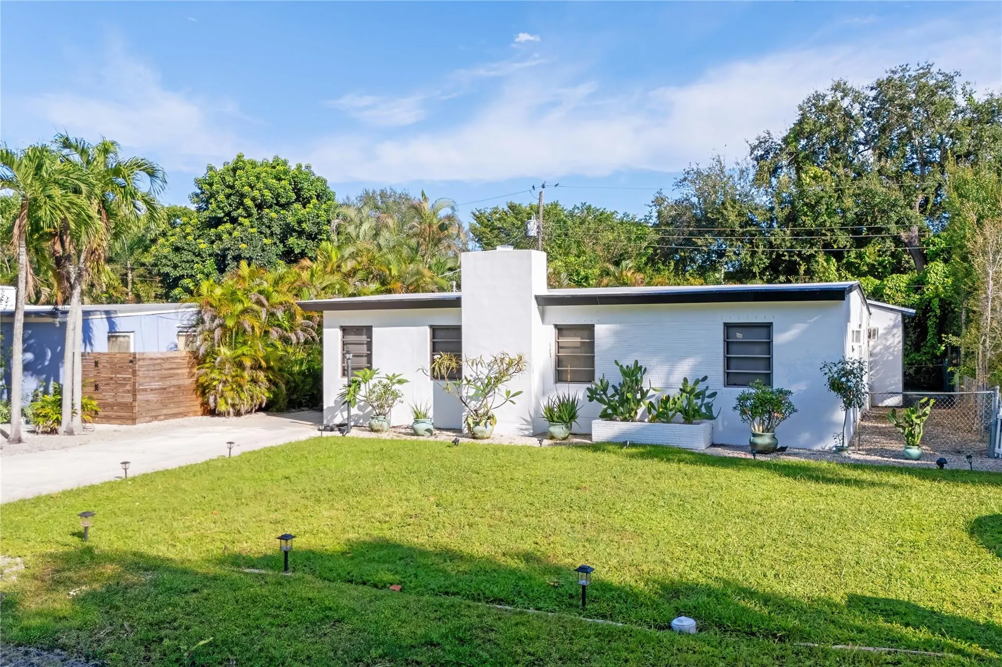 1717 SW 14th St