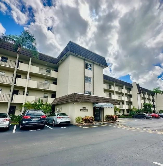 6080 NW 44th St, #205