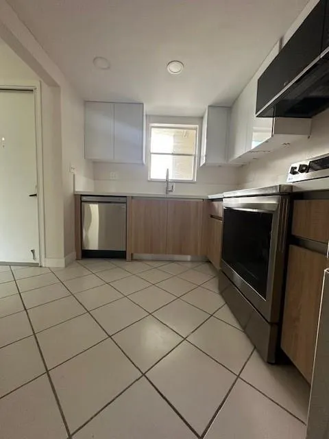 6080 NW 44th St, #205