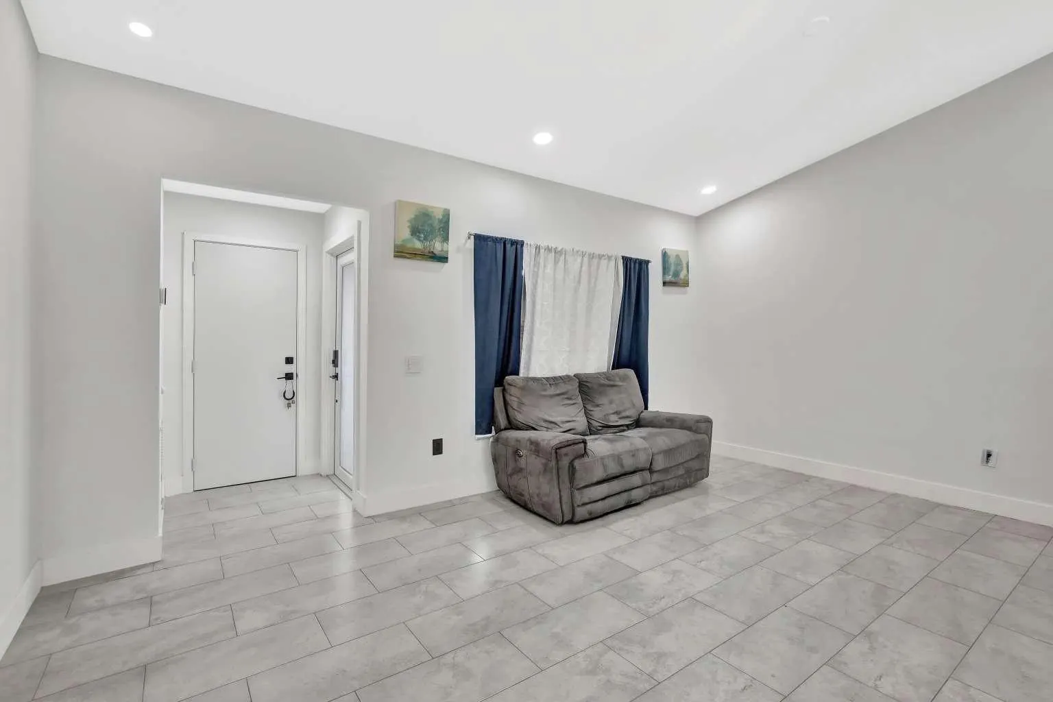 11831 NW 38th Pl