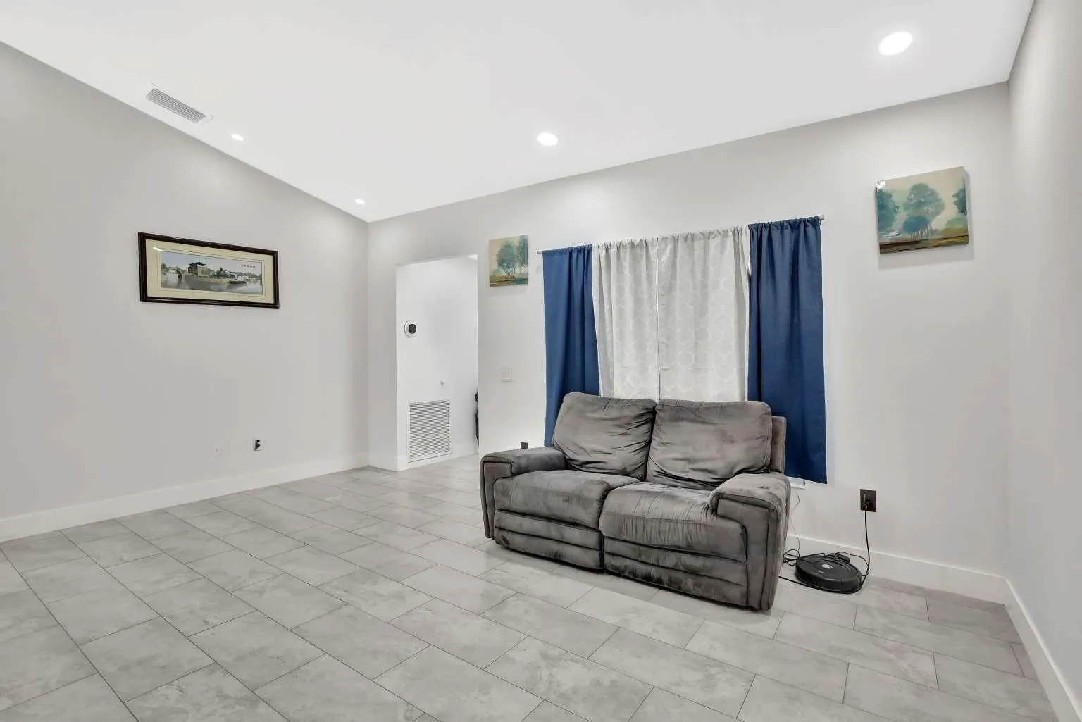 11831 NW 38th Pl