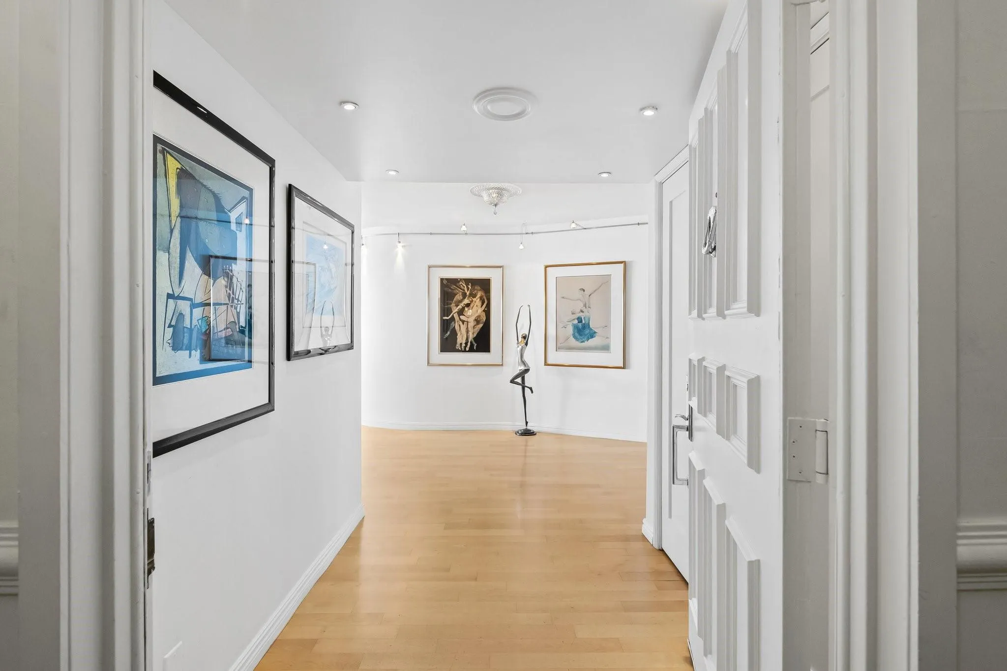 2100 S Ocean Lane, #1707