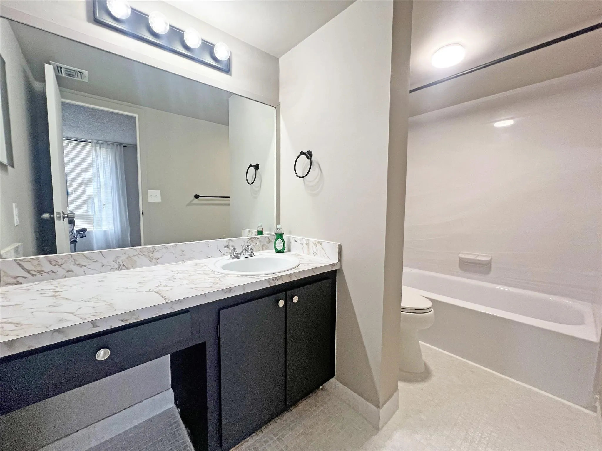 8390 Sands Point Blvd, #108F