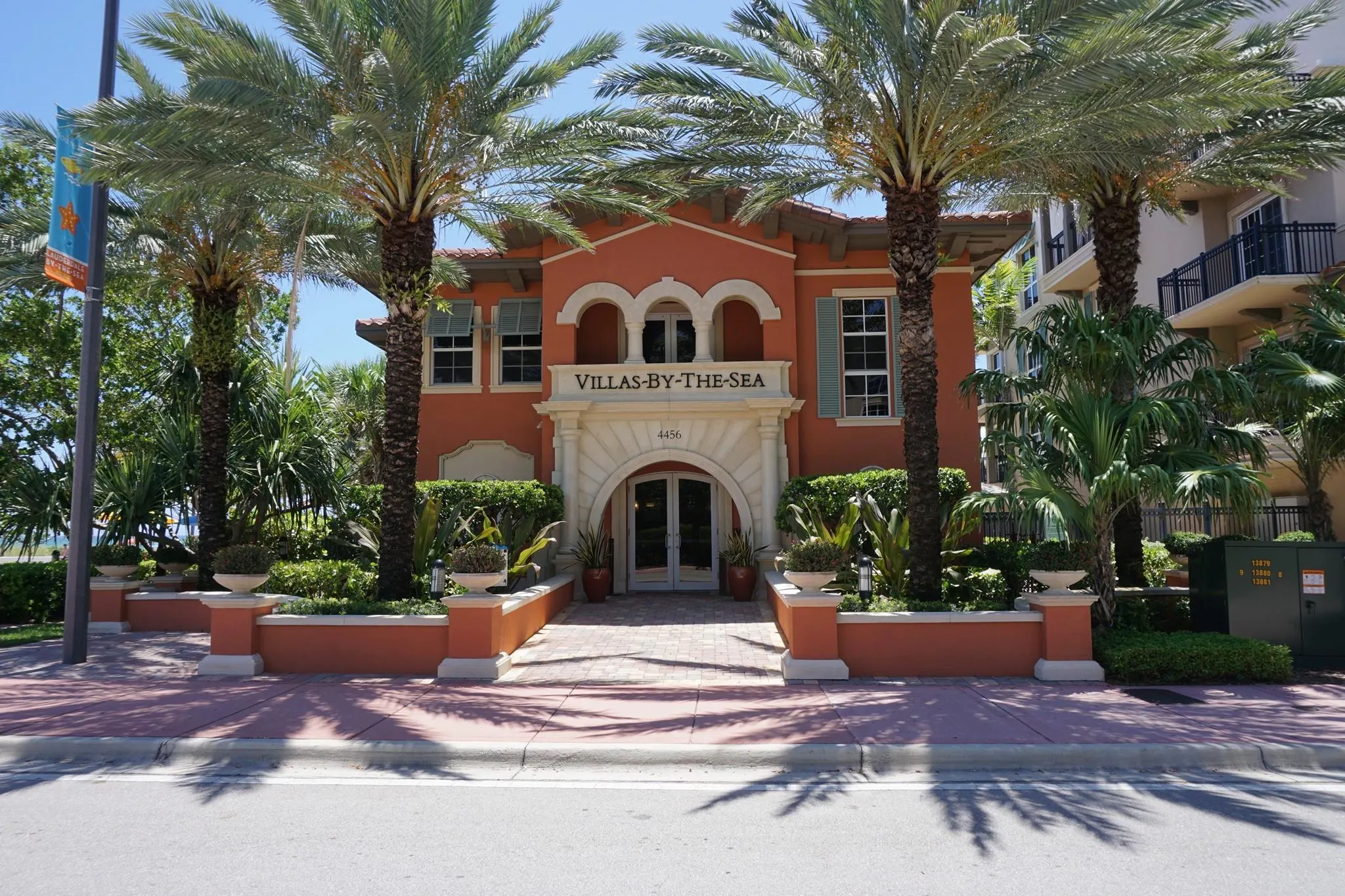4445 El Mar Dr, #2-209