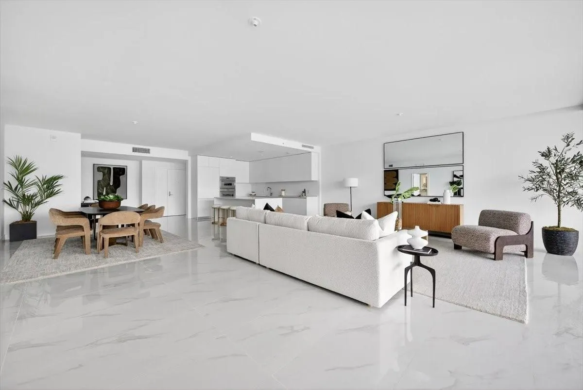 700 NE 24th Street, #4802