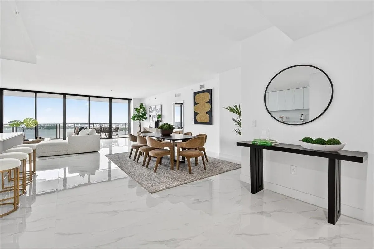 700 NE 24th Street, #4802