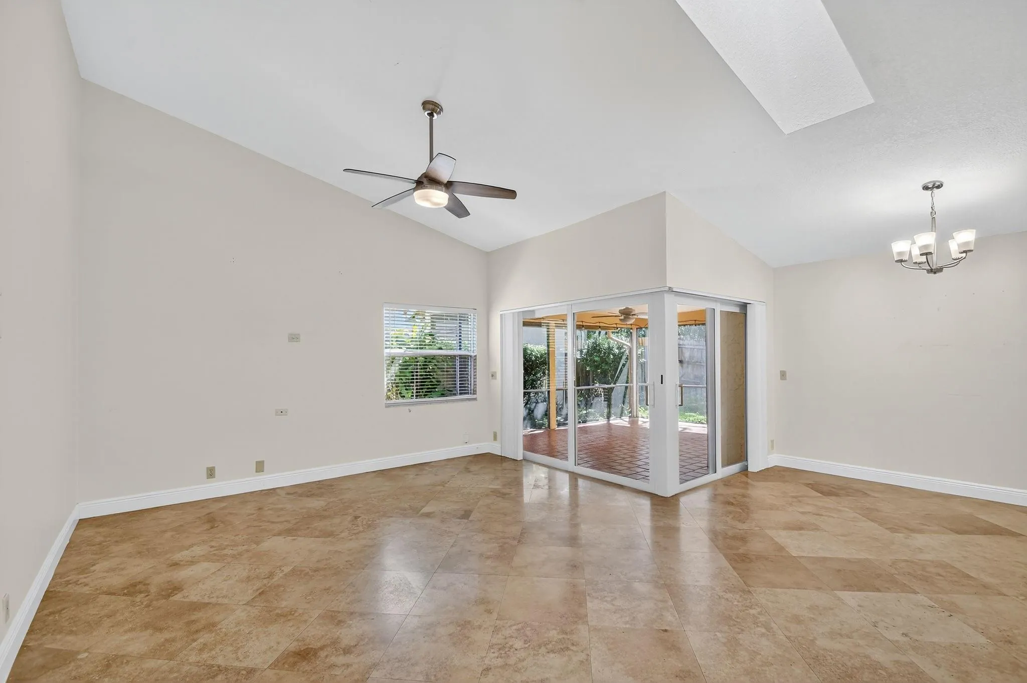 1620 NW 22nd Ave