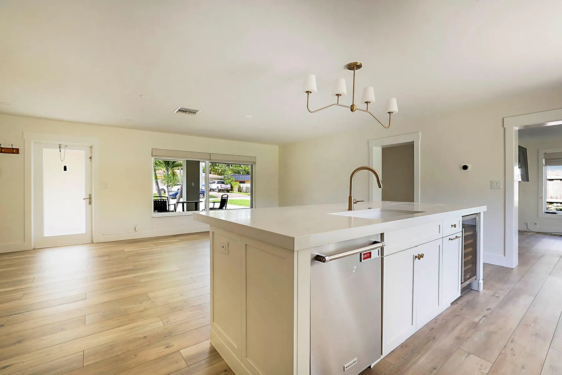 2445 SE 7th st