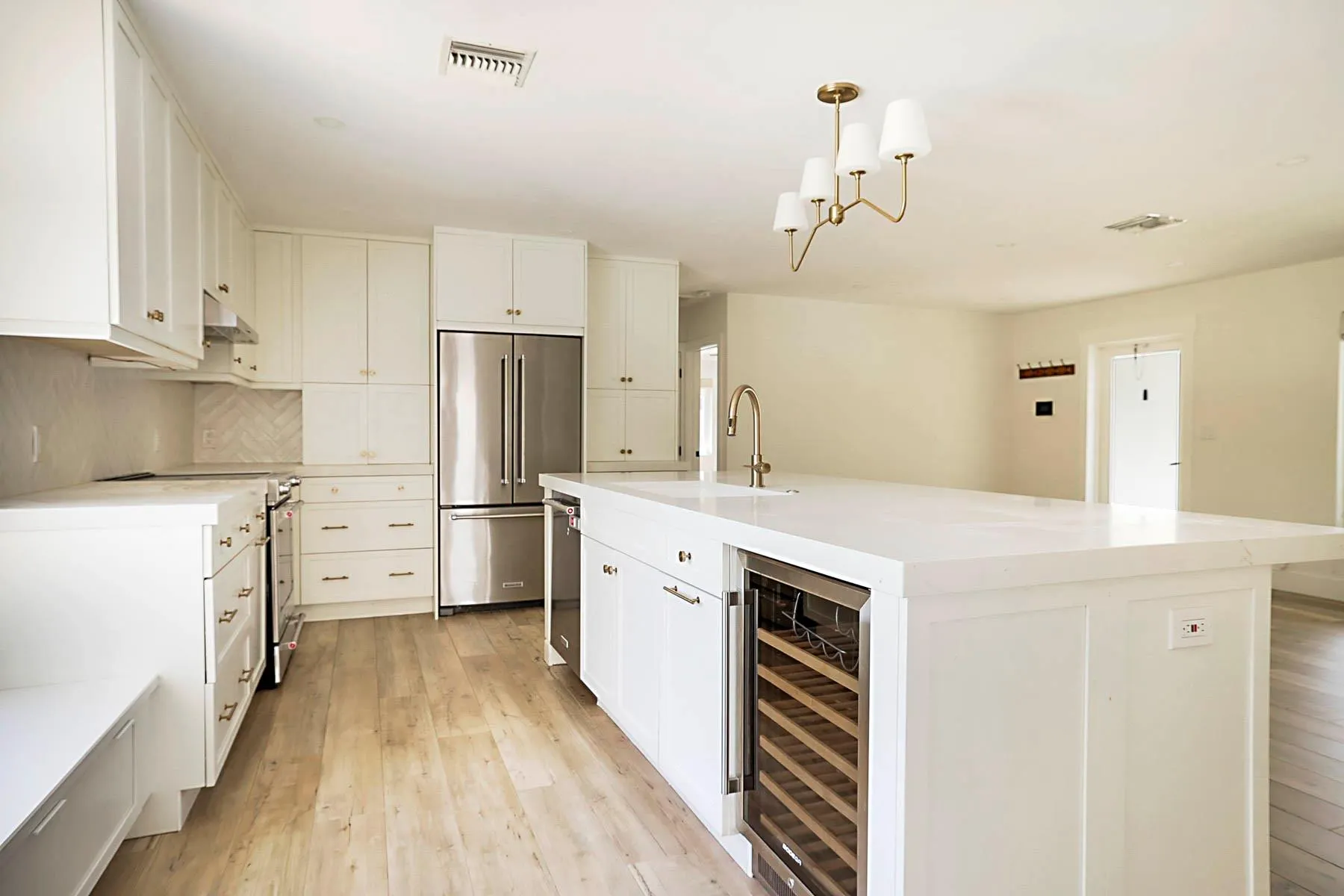 2445 SE 7th st