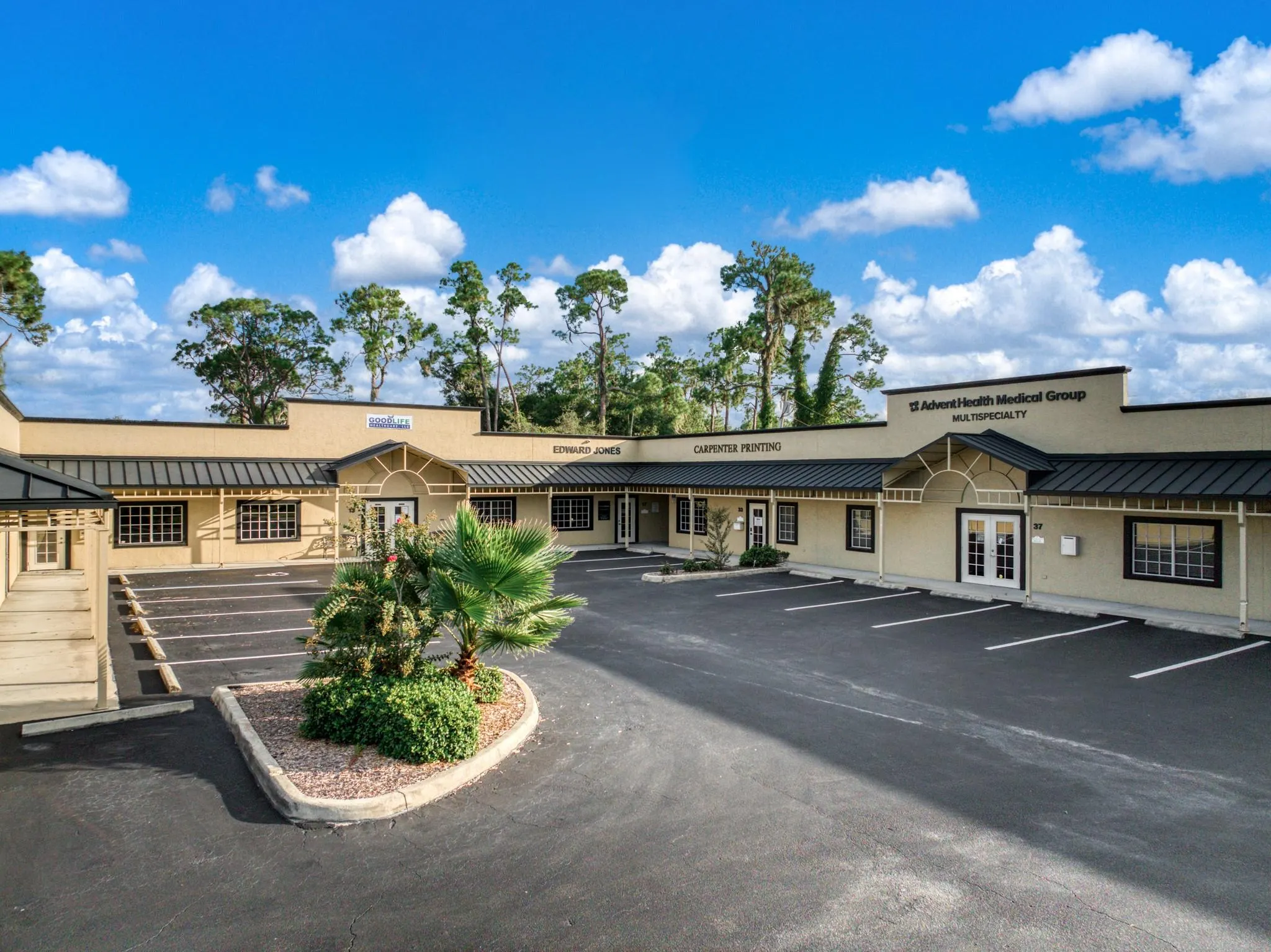 33 Ryant Blvd
