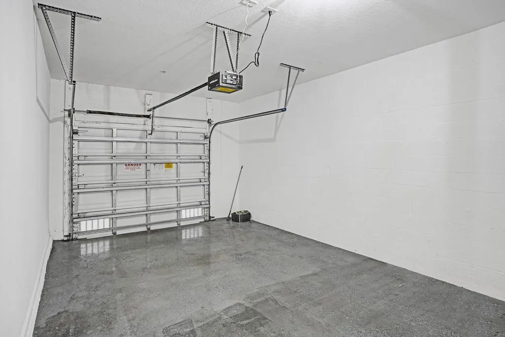 608 SW 3rd Ave
