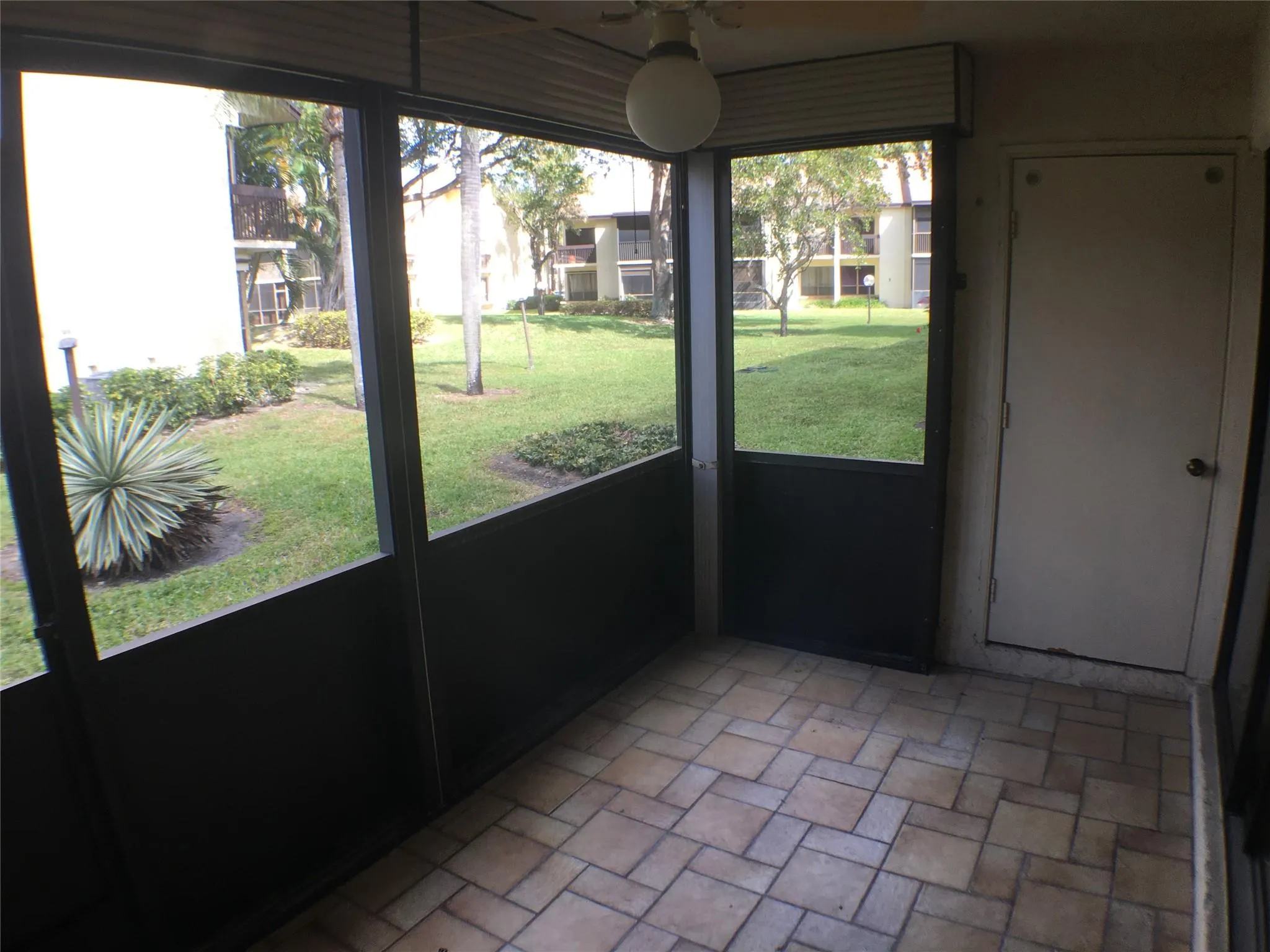 1905 SW 15th St, #9