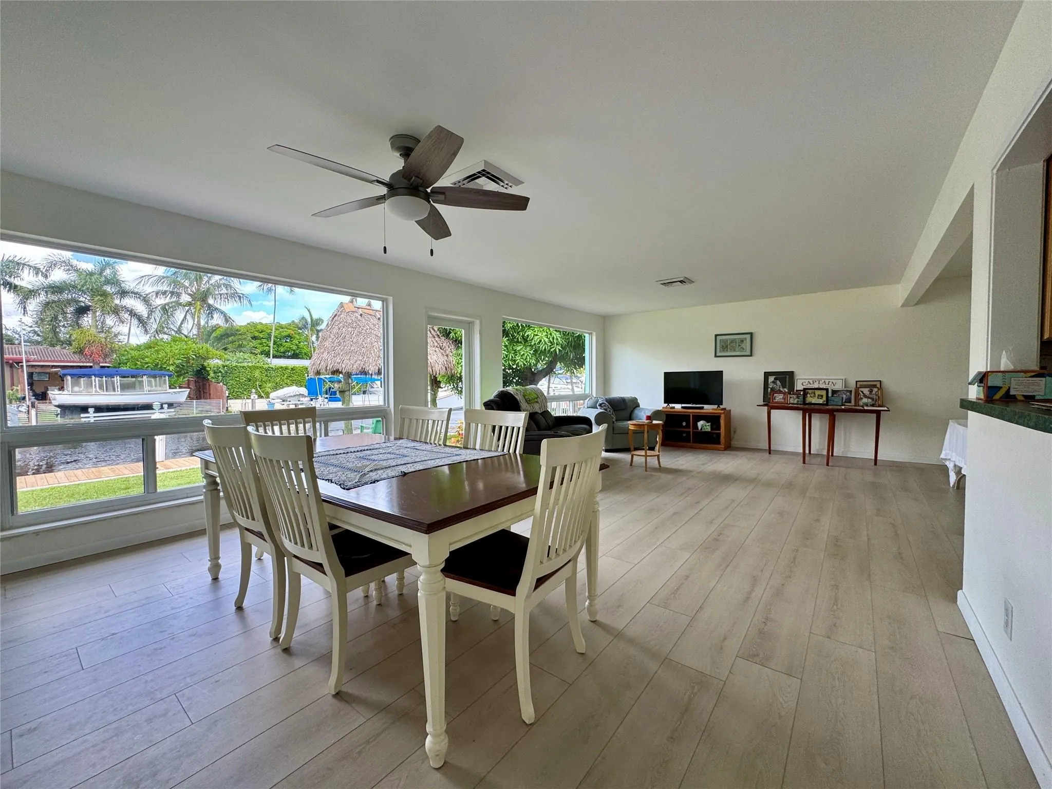 1213 Mandarin Isle