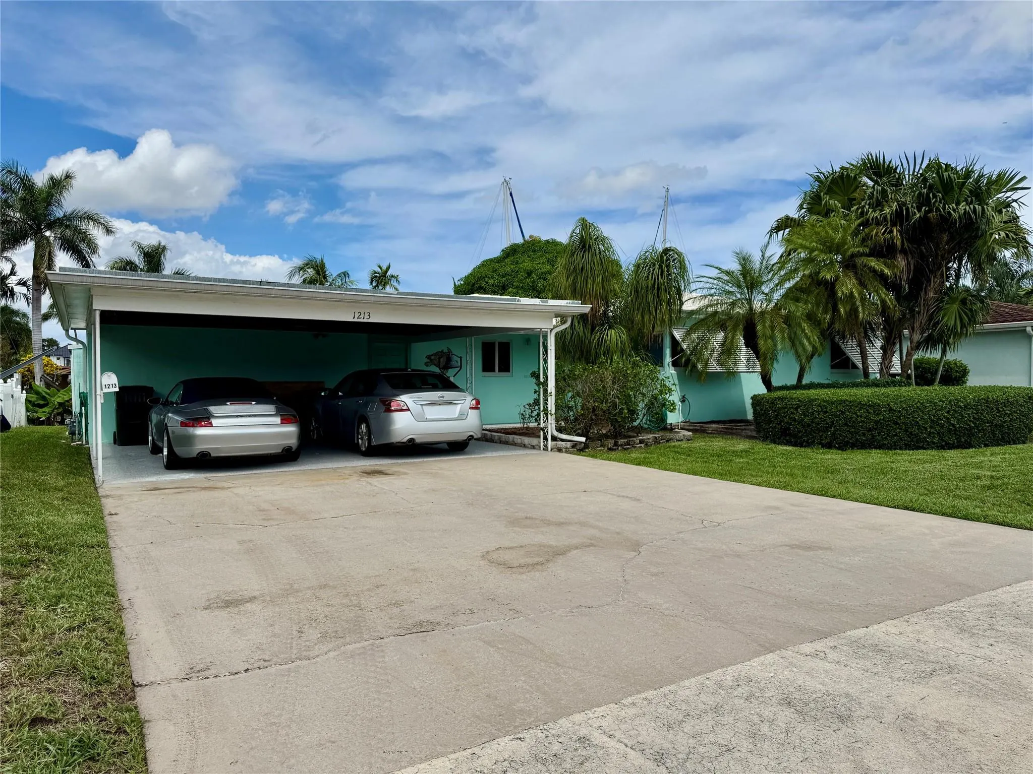 1213 Mandarin Isle