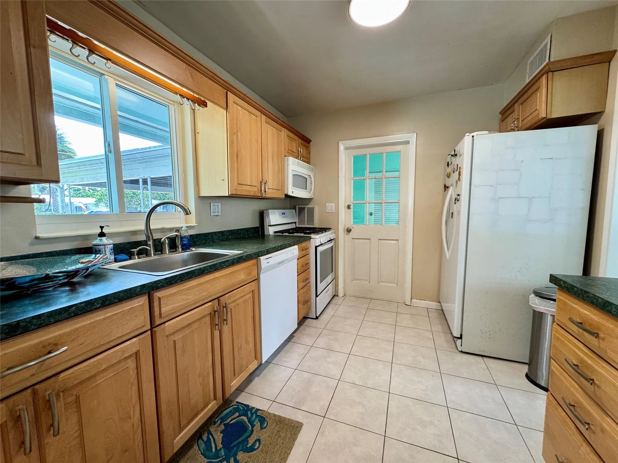 1213 Mandarin Isle
