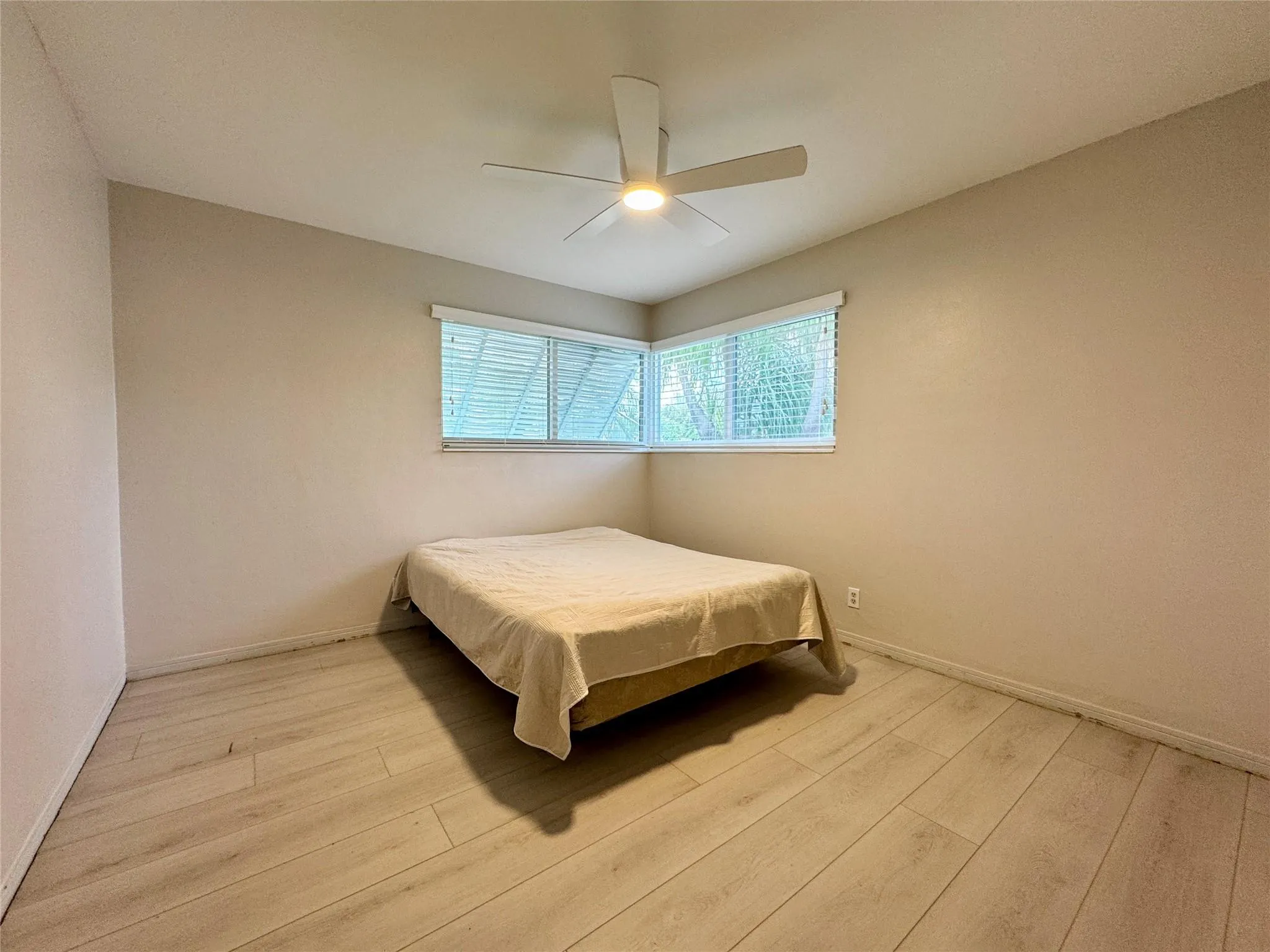 1213 Mandarin Isle