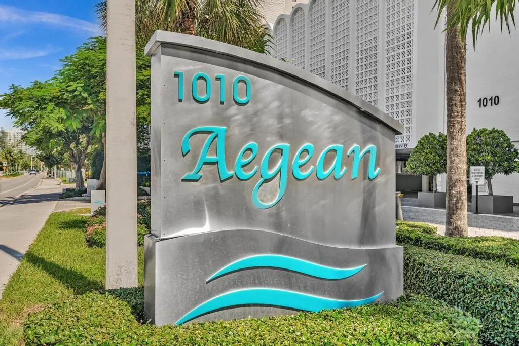 1010 S Ocean Blvd, #PH15