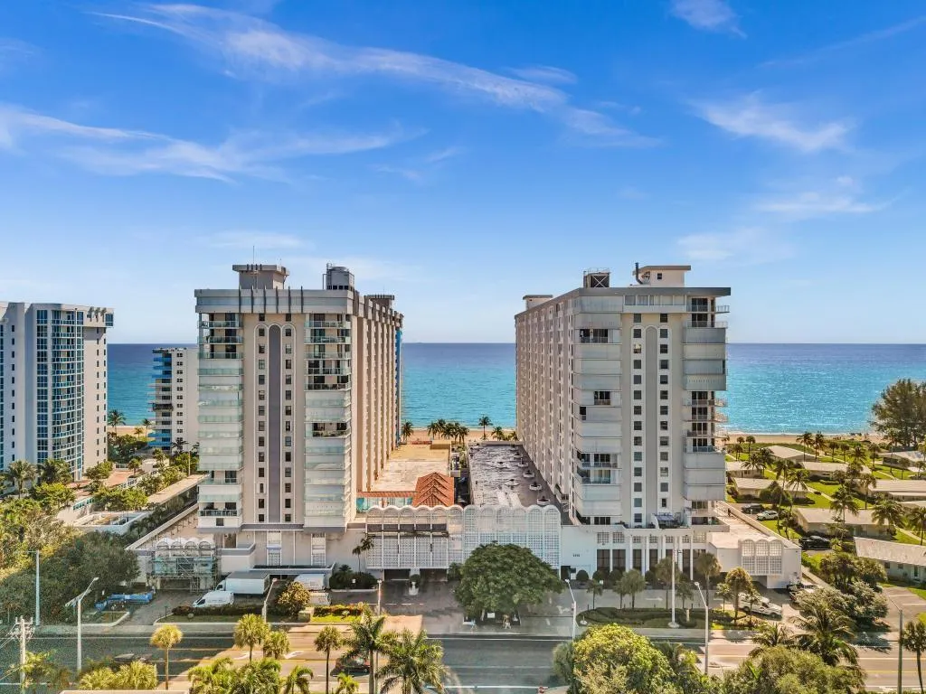 1010 S Ocean Blvd, #PH15