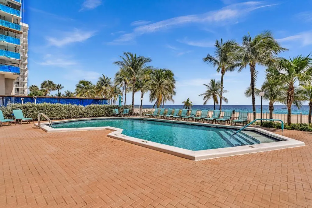 1010 S Ocean Blvd, #PH15