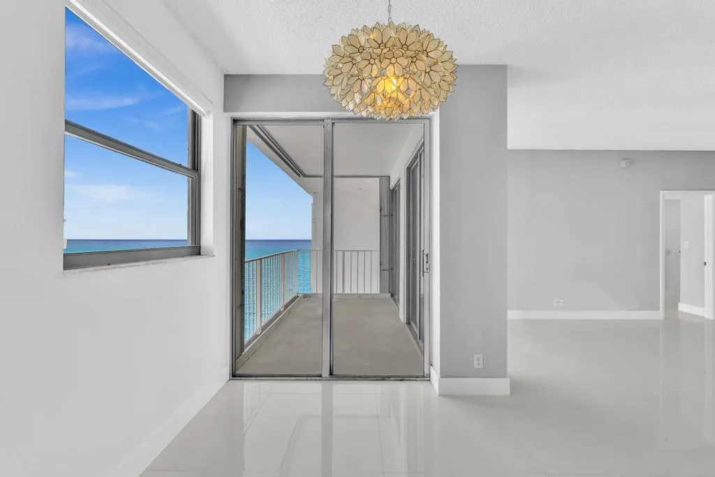 1010 S Ocean Blvd, #PH15