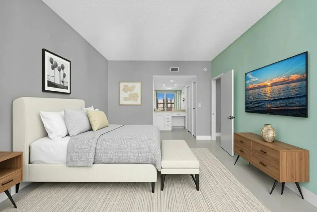 1010 S Ocean Blvd, #PH15