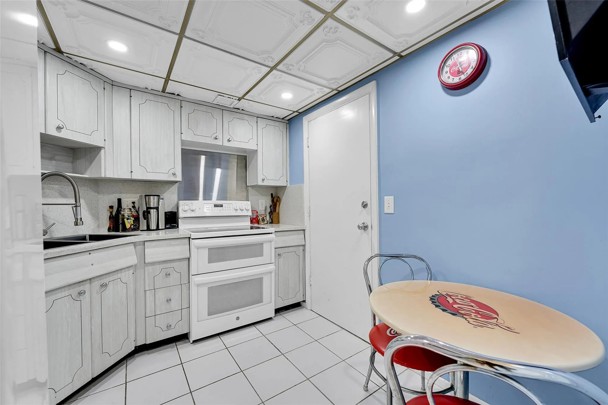 133 N Pompano Beach Blvd, #605