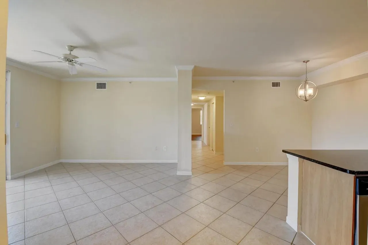 6565 Emerald Dunes Dr, #301