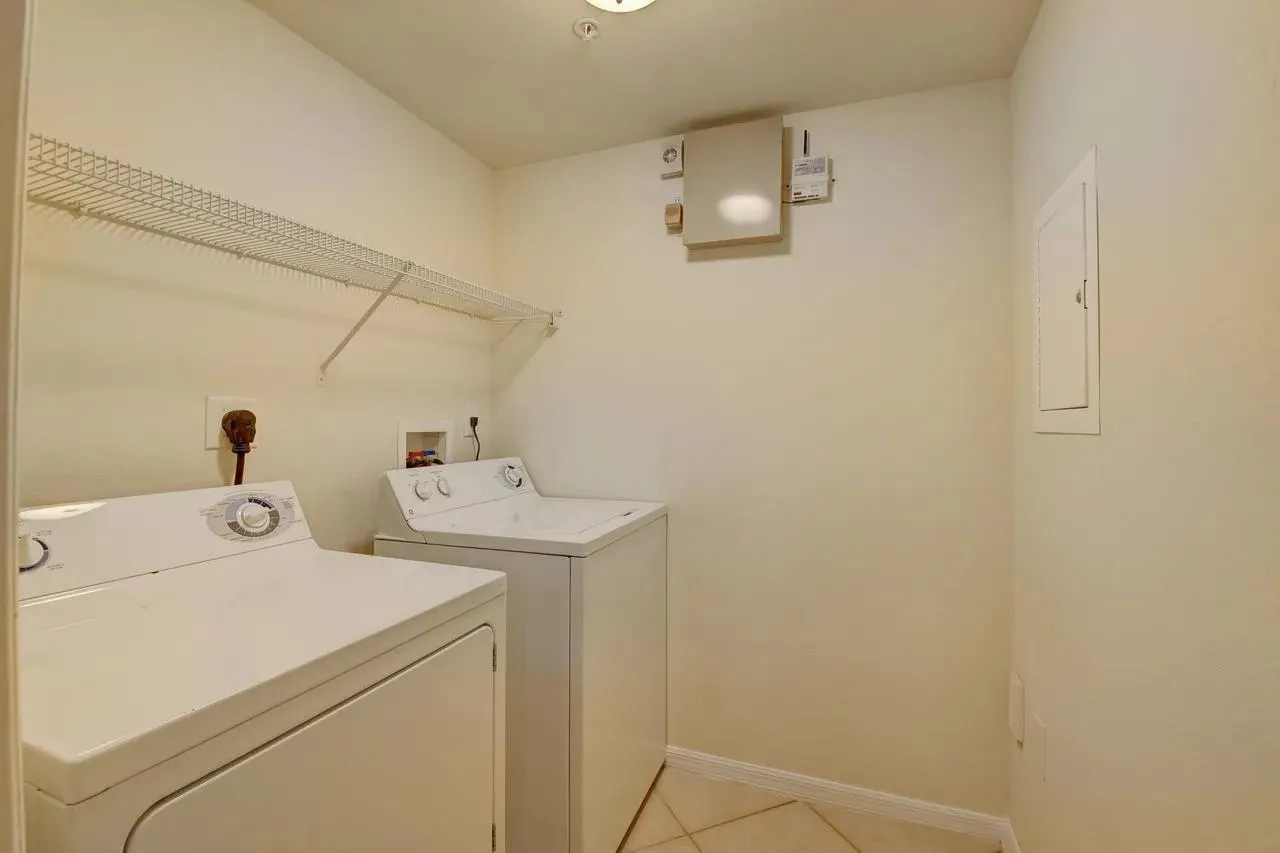 6565 Emerald Dunes Dr, #301